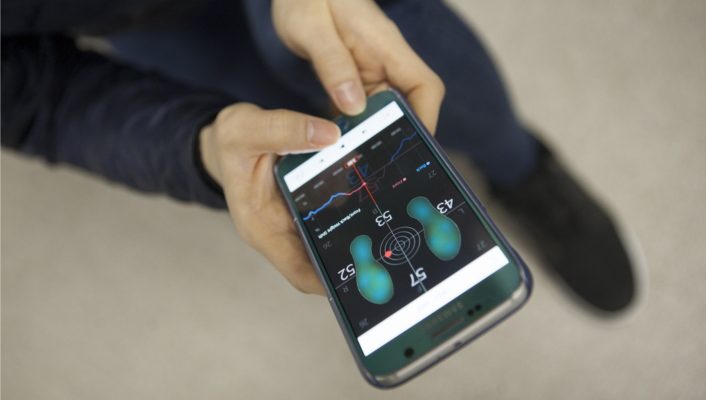 Tren 'Smart Running Shoes' dengan Sensor Biodinamik, Sepatu Pintar yang Bisa Cegah Cedera Kaki Secara Real-Time!